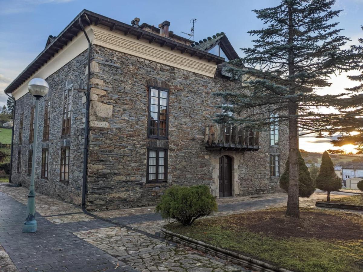 Ahio San Martin, Apartamentos Rurales Casa De La Villa San Martin de Oscos Exterior photo
